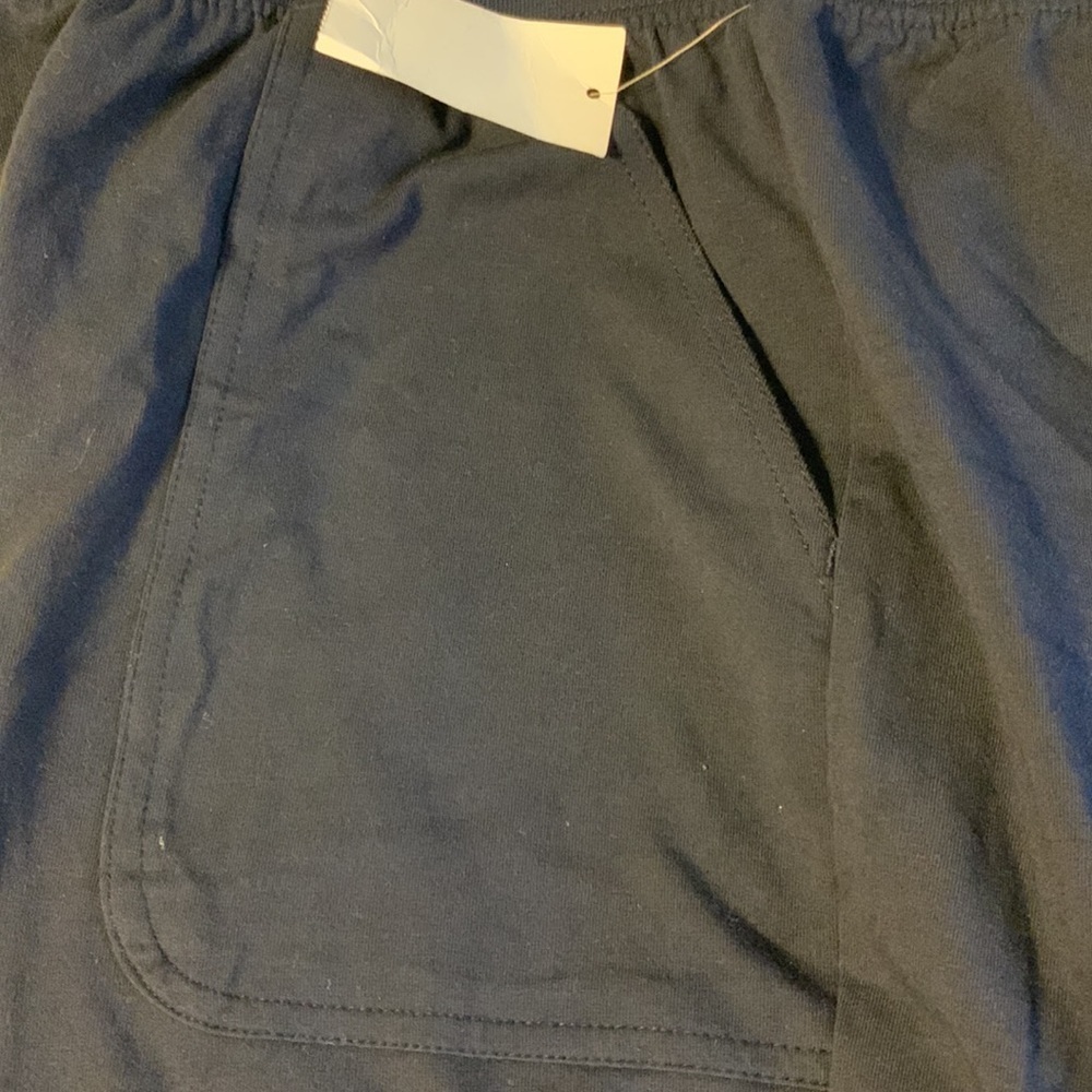 Cropped Exercise pants. Size Large. NWT Some stretch. - Picture 5 of 6